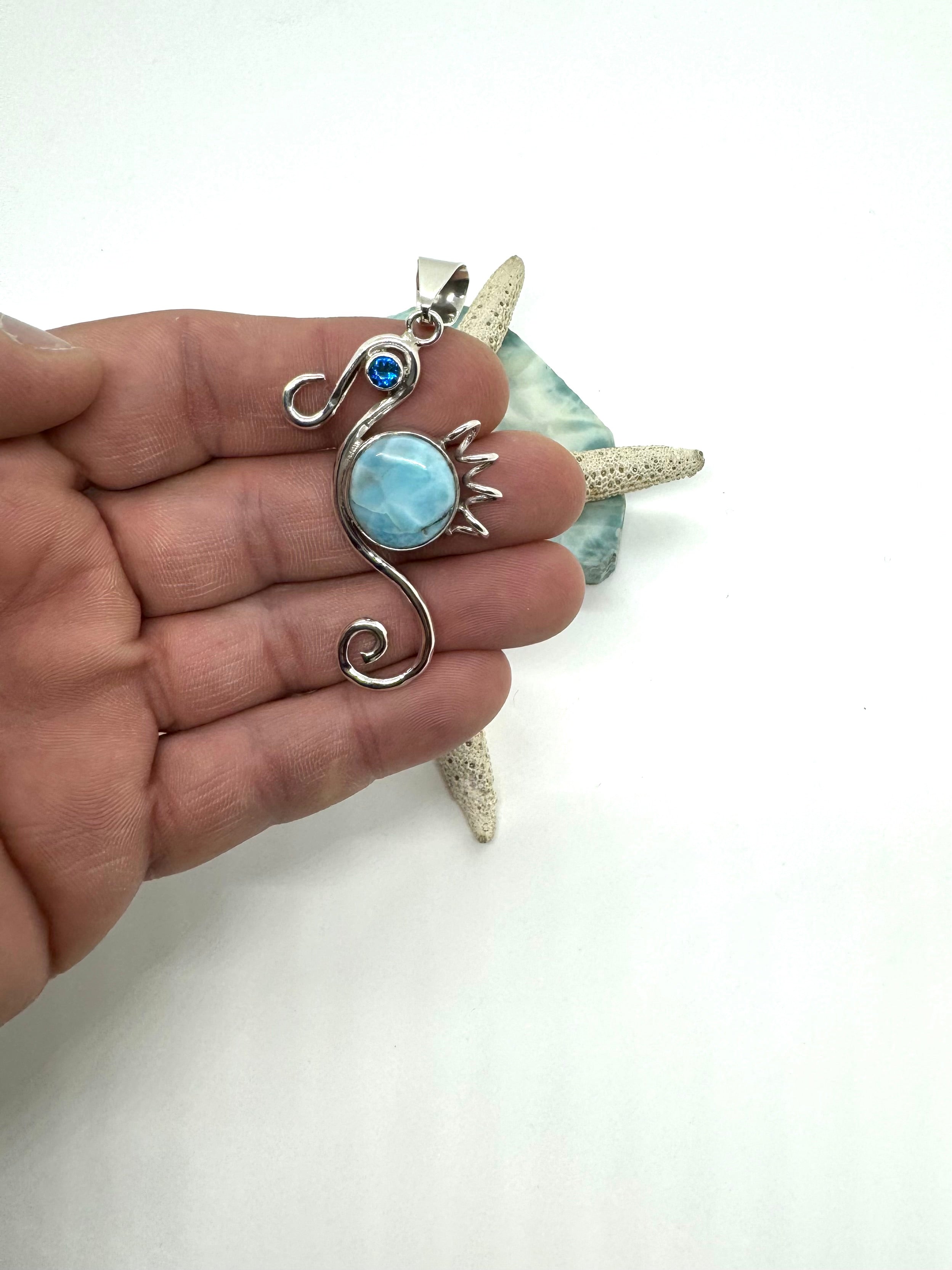 Seahorse pendant