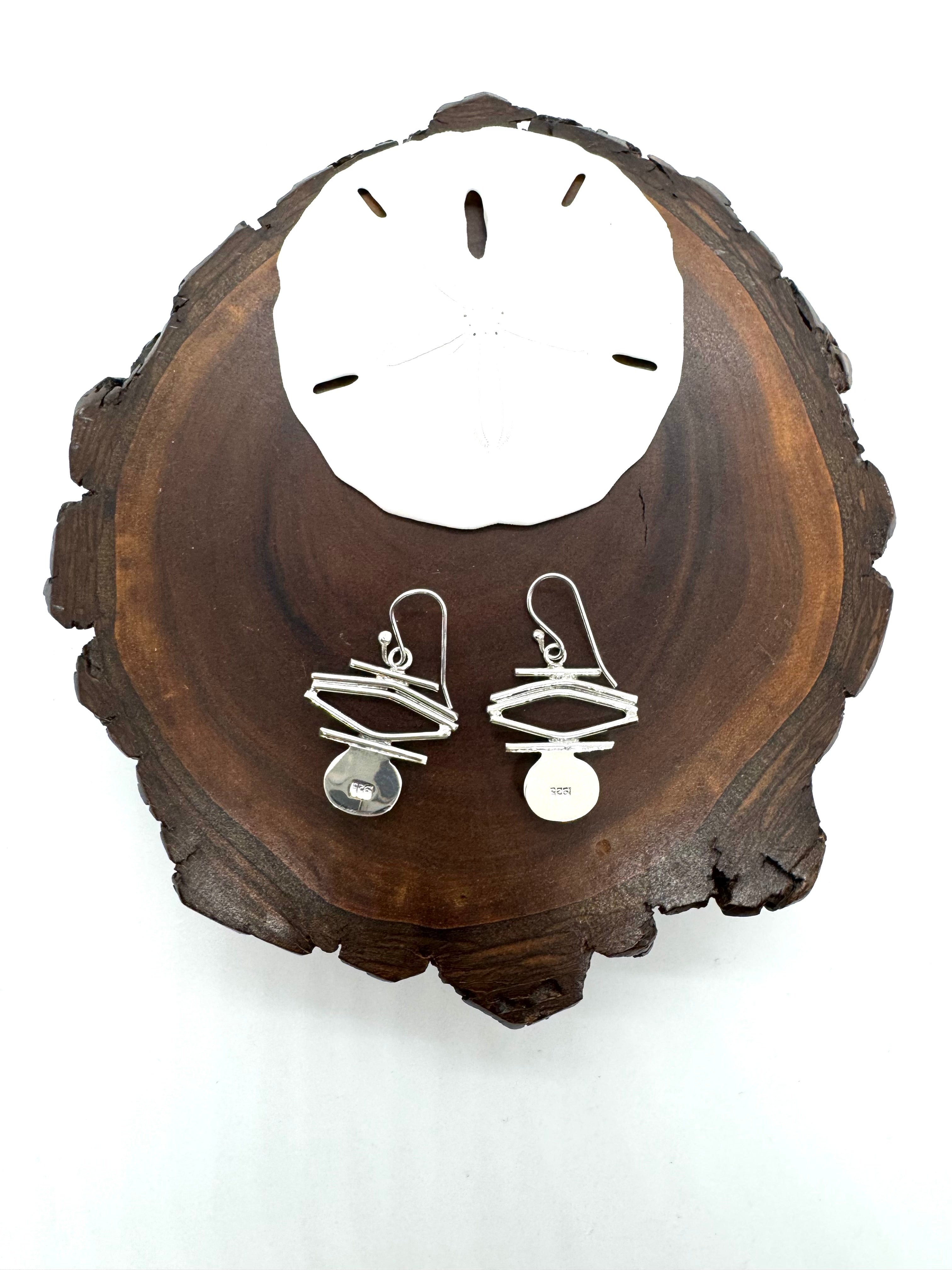 Cassidy drops silver earring