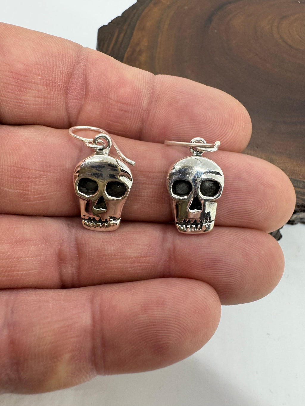 Skull sterling silver earrings