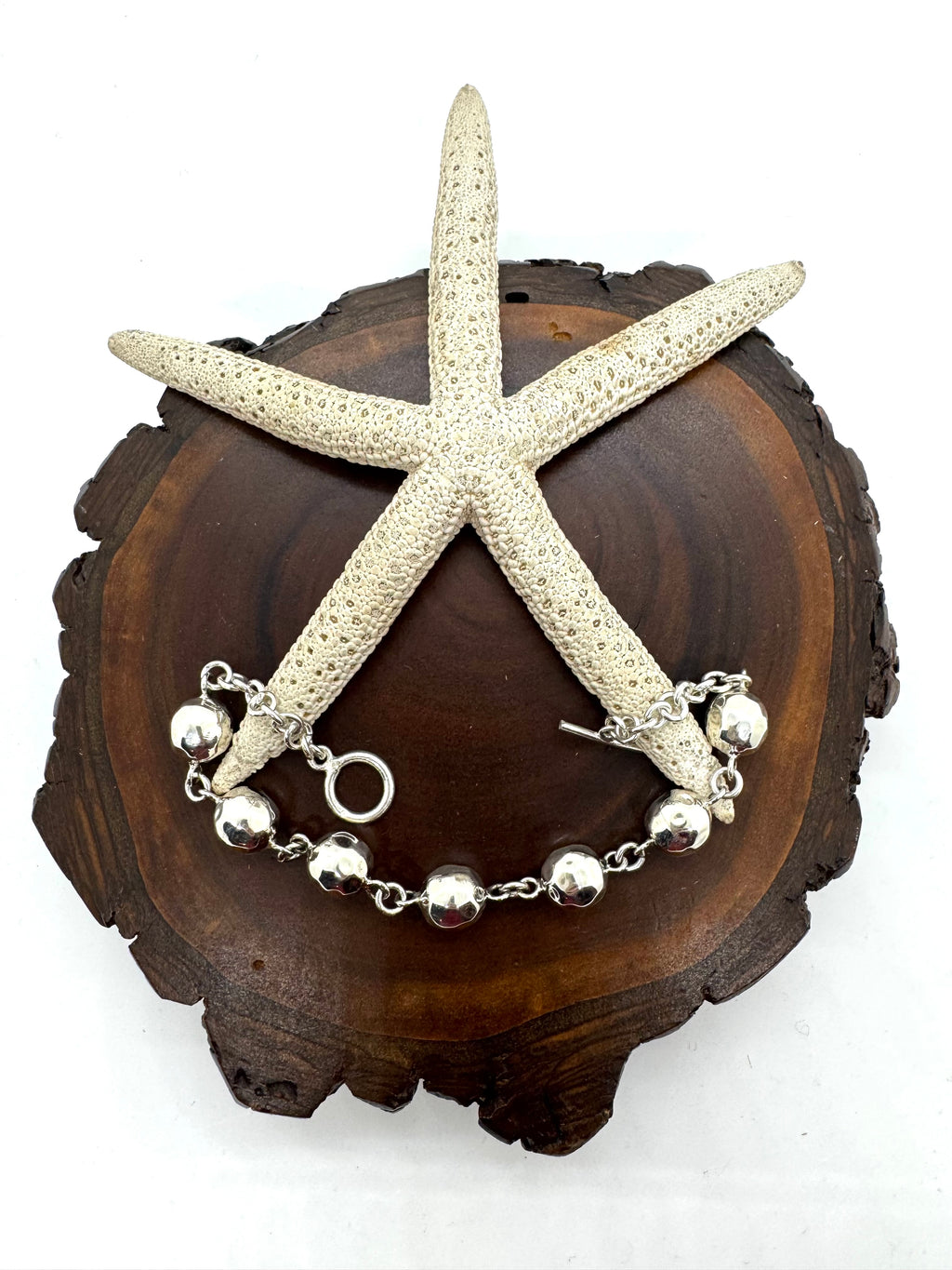 Hammered balls bracelet